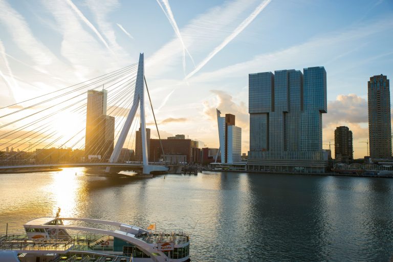 Rotterdam in one day – discover the modern city with FlixBus!